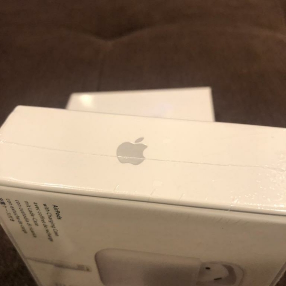 Apple AirPods